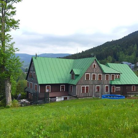 Pension Lucerna Špindlerŭv Mlýn Exterior foto