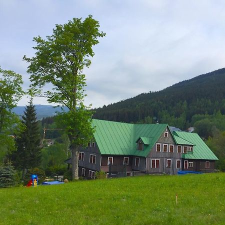 Pension Lucerna Špindlerŭv Mlýn Exterior foto
